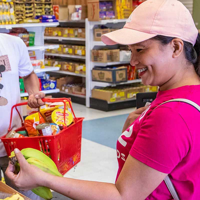 Grocery shopping in Neepawa, Manitoba